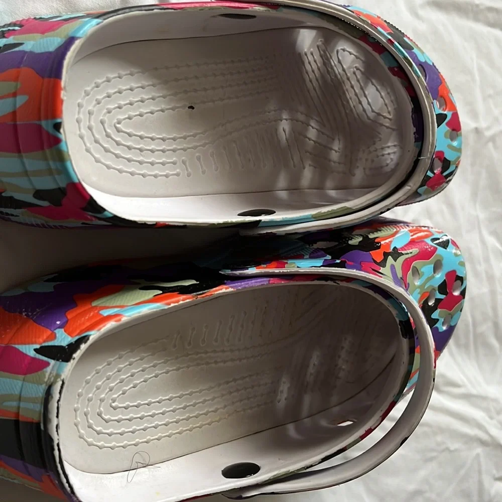 Clogs - Picture 2 of 4